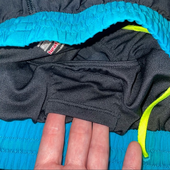 Under Armour Heat Gear Semi Fitted Running Shorts - Picture 5 of 13